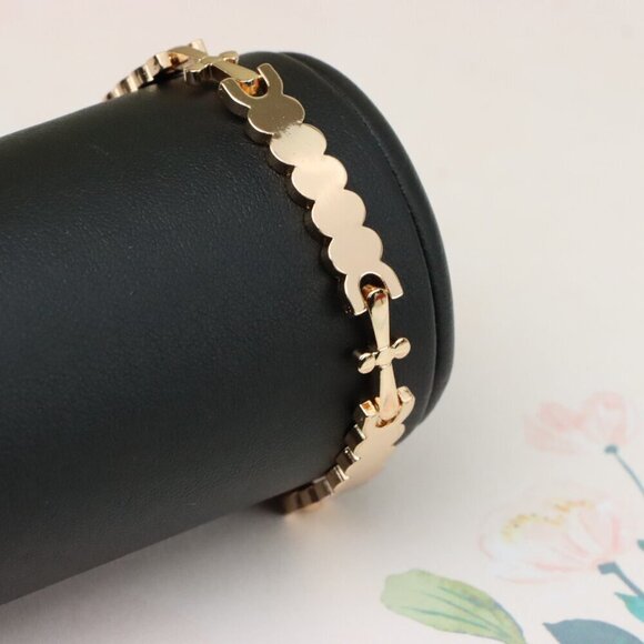 "Elegant Rose Gold Bracelet with Smooth Scalloped Link Design, XPBL0875 - Picture 8 of 13